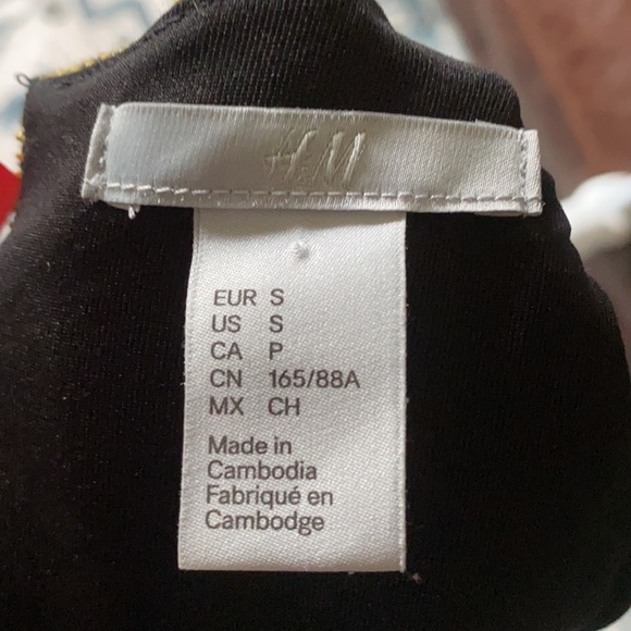 Peplum black and gold knit zip back sleeveless - Picture 6 of 6